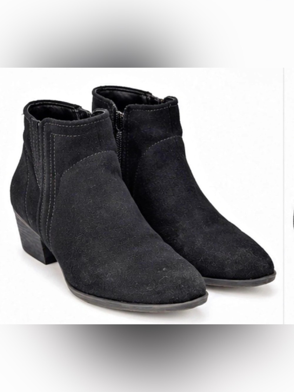 Blondo Waterproof Black Suede Ankle Boots Size 7.